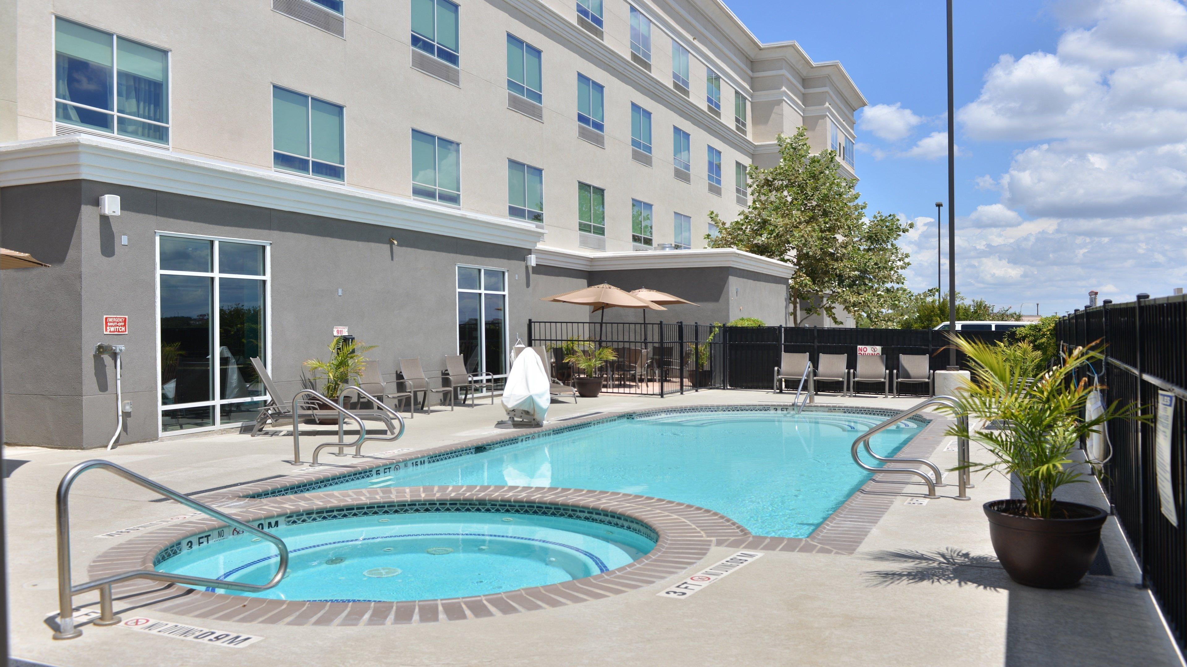Holiday Inn Hotel & Suites Northwest San Antonio By Ihg Exterior foto