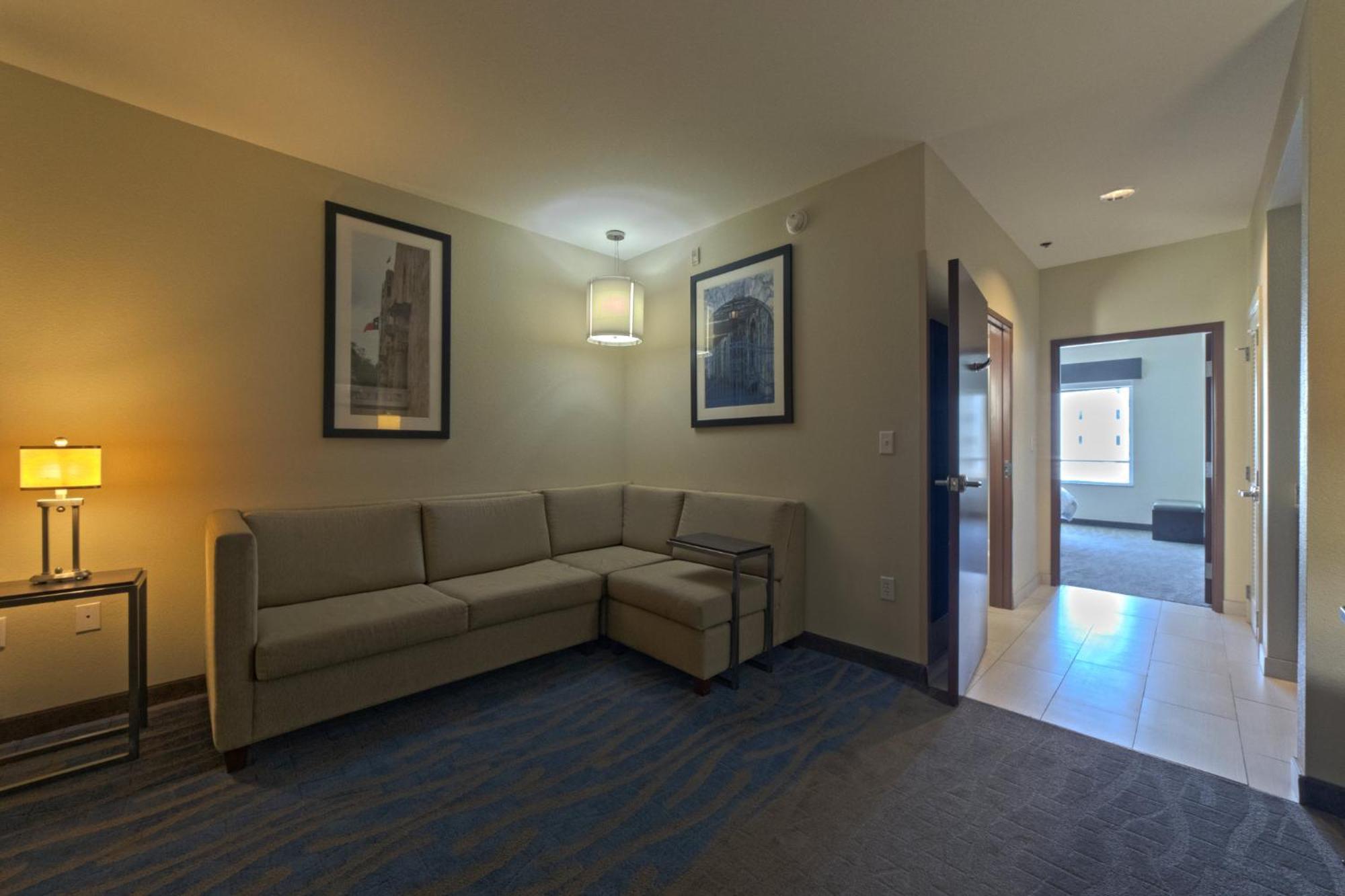 Holiday Inn Hotel & Suites Northwest San Antonio By Ihg Exterior foto
