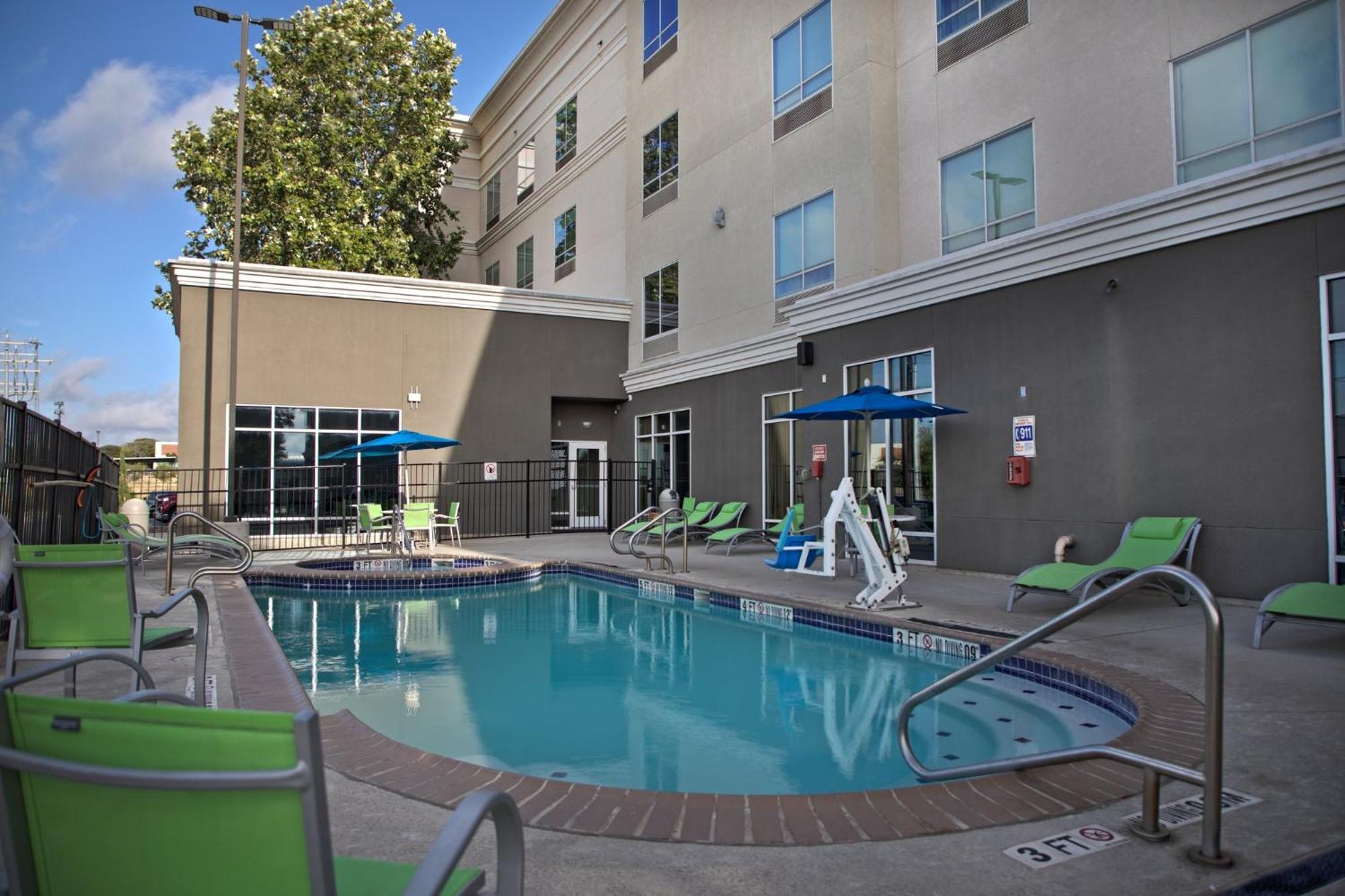 Holiday Inn Hotel & Suites Northwest San Antonio By Ihg Exterior foto